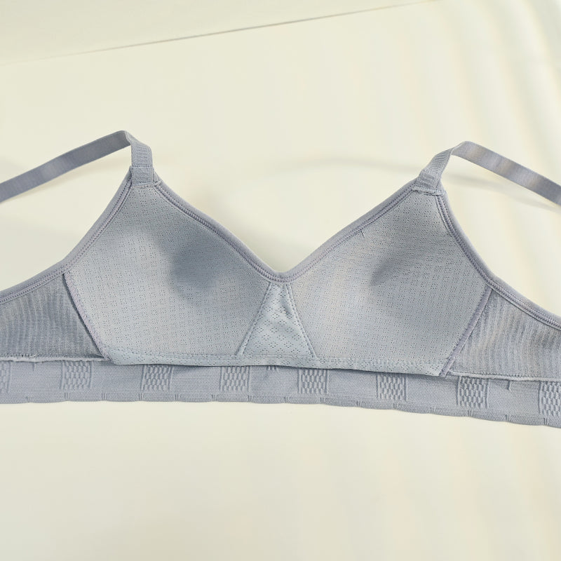 non-wried bra with comfortable, breathable lining