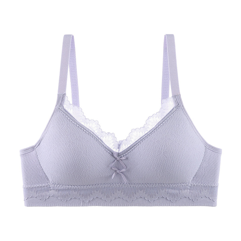 A lilac-colored comfortable bra with skin-friendly fabric and sag prevention design