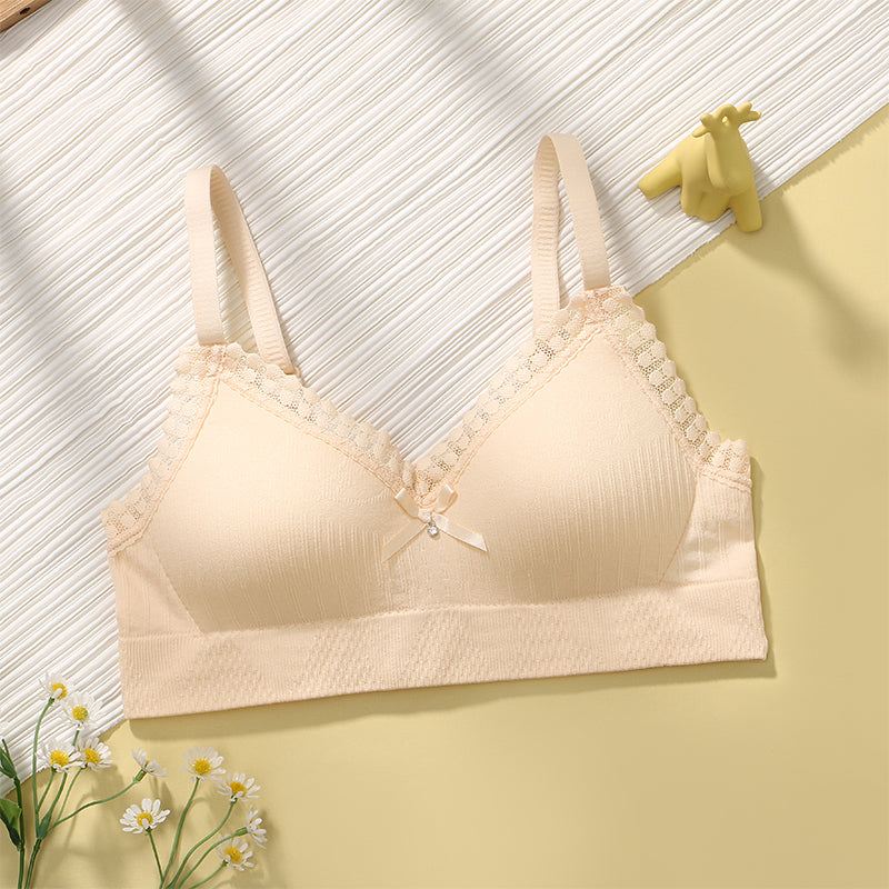 Lightweight breathable bralette in golden beige, perfect for young girls, with delicate lace trim.