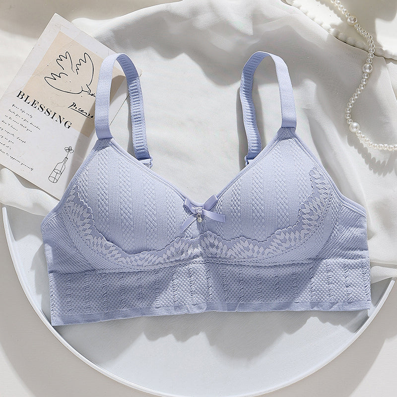 "Blue jacquard seamless knit bra designed for youth, with breathable cups and a skin-friendly touch"