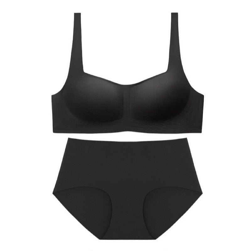 Classic black bra and underwear set from ucharm store